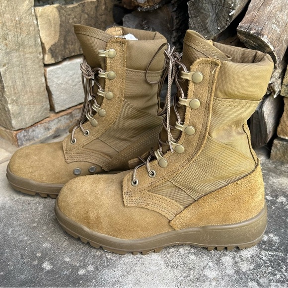 Vibram Tan Lace-Up Combat Boots Coyote Hot weather Army boots.Sz-4W. R - Picture 3 of 12